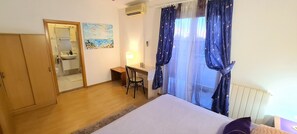 Deluxe Apartment | 5 bedrooms, individually decorated, desk, laptop workspace