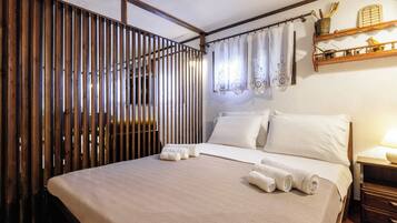 1 bedroom, iron/ironing board, free WiFi