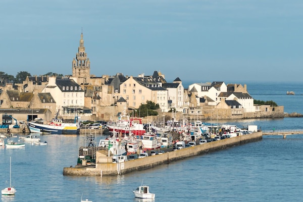 Roscoff citée corsaire à proximité immédiate de Santec