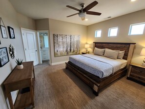 3 bedrooms, iron/ironing board, free WiFi, bed sheets - Lake Powell, Antelope Canyon, Horshoe Bend Retreat 10min to lake (Page)