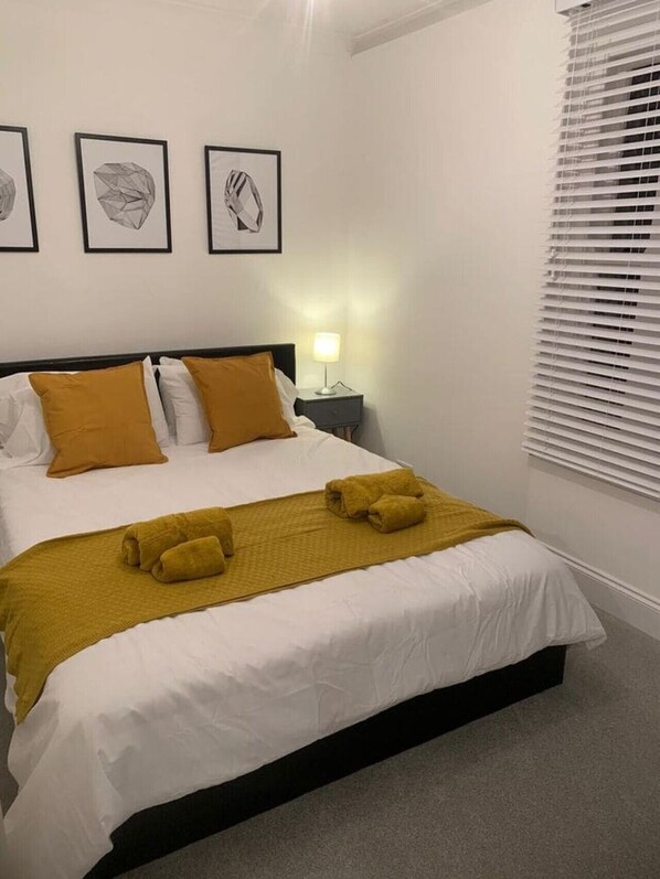 2 Schlafzimmer, Bügeleisen/Bügelbrett, WLAN, Bettwäsche