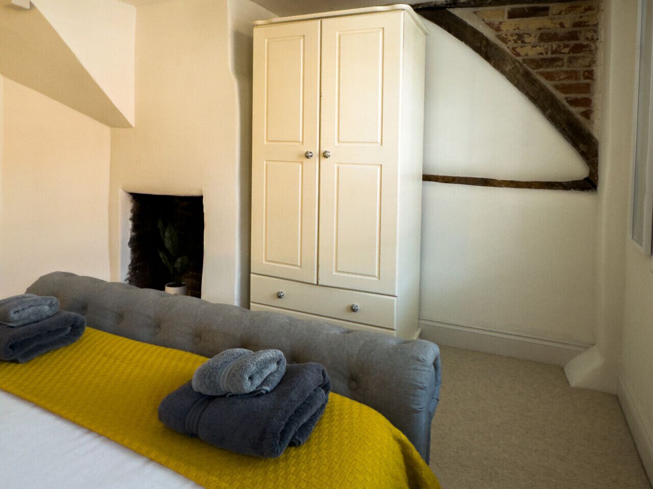 Desk, iron/ironing board, free WiFi, bed sheets