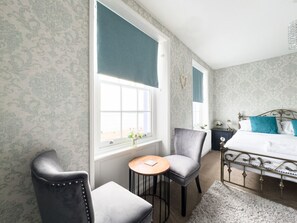 Desk, iron/ironing board, free WiFi, bed sheets