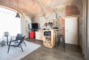 TV, table tennis, offices - Designerappartement - cool und stylish, Faßsauna, für 1-2 Personen (Großharthau)
