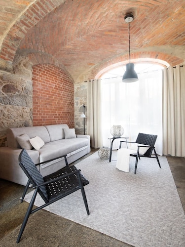 Designer-Studio unter historischem Gewölbe – Natur & Ruhe bei Dresden
