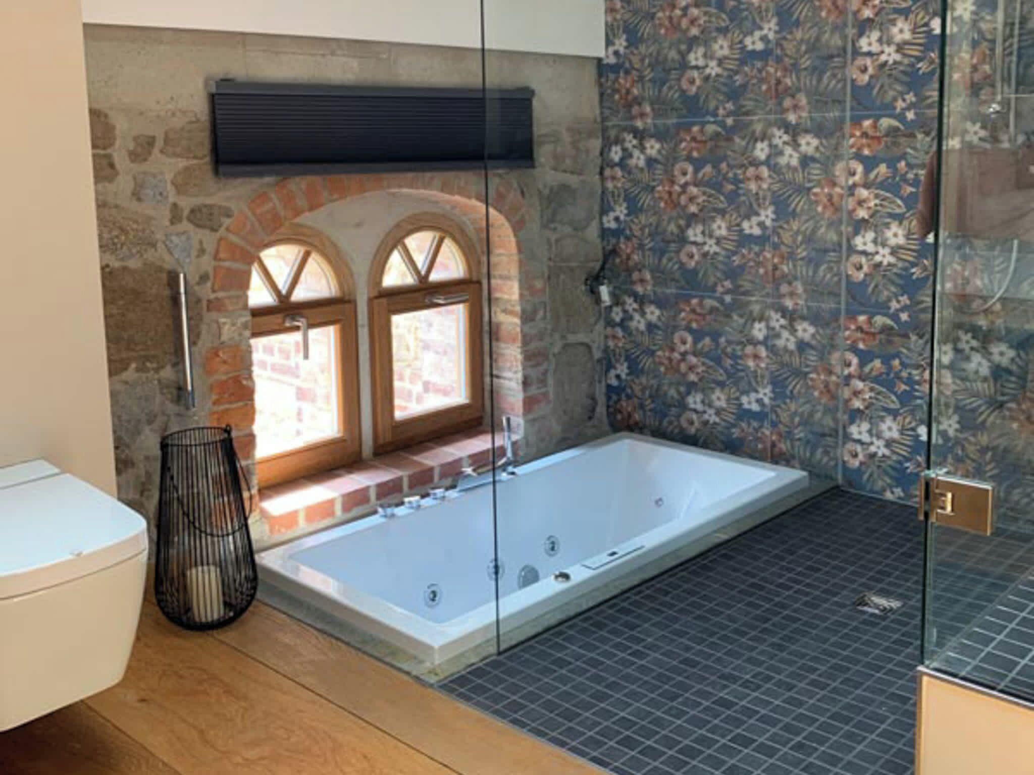 Shower, eco-friendly toiletries, hair dryer, bidet