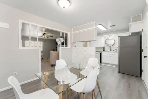 Self Check-in / Full kitchen / Central location