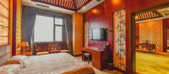 Linhai Business Hostel