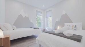 3 bedrooms, iron/ironing board, travel crib, WiFi