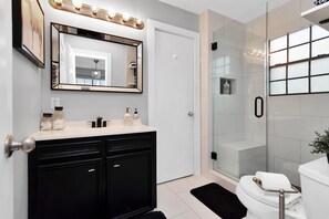 Shower, hair dryer, towels, soap - Your Bold and Stunning Hidden Gem Near Everything In Houston (Houston)