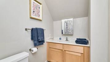 Hårføner og håndklær