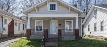 This bungalow is a 2 bedroom(s), 1 bathrooms, located in Lexington, KY.