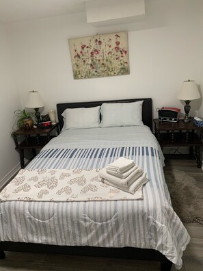 2 soveværelser, skrivebord, strygejern/strygebræt, gratis Wi-Fi