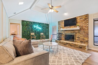 Relaxed Stay - 5 Smart TVs - Games - Fast Wifi