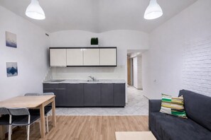 Classic Apartment, 1 Bedroom | Private kitchen | Fridge, microwave, stovetop, dishwasher