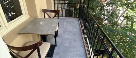 Condo Deluxe | 1 habitación, ropa de cama de alta calidad y escritorio