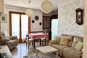 TV - M324 - Marcelli, delightful three-room apartment with panoramic terrace (Marcelli)