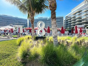 Property grounds - Cozy beachfront 1 bedroom apartment - The 8 (Dubai)