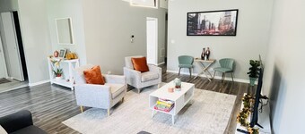 Roxan Cozy Corner Mundelene
Sailor’s Welcome House/ Navel Family Retreat