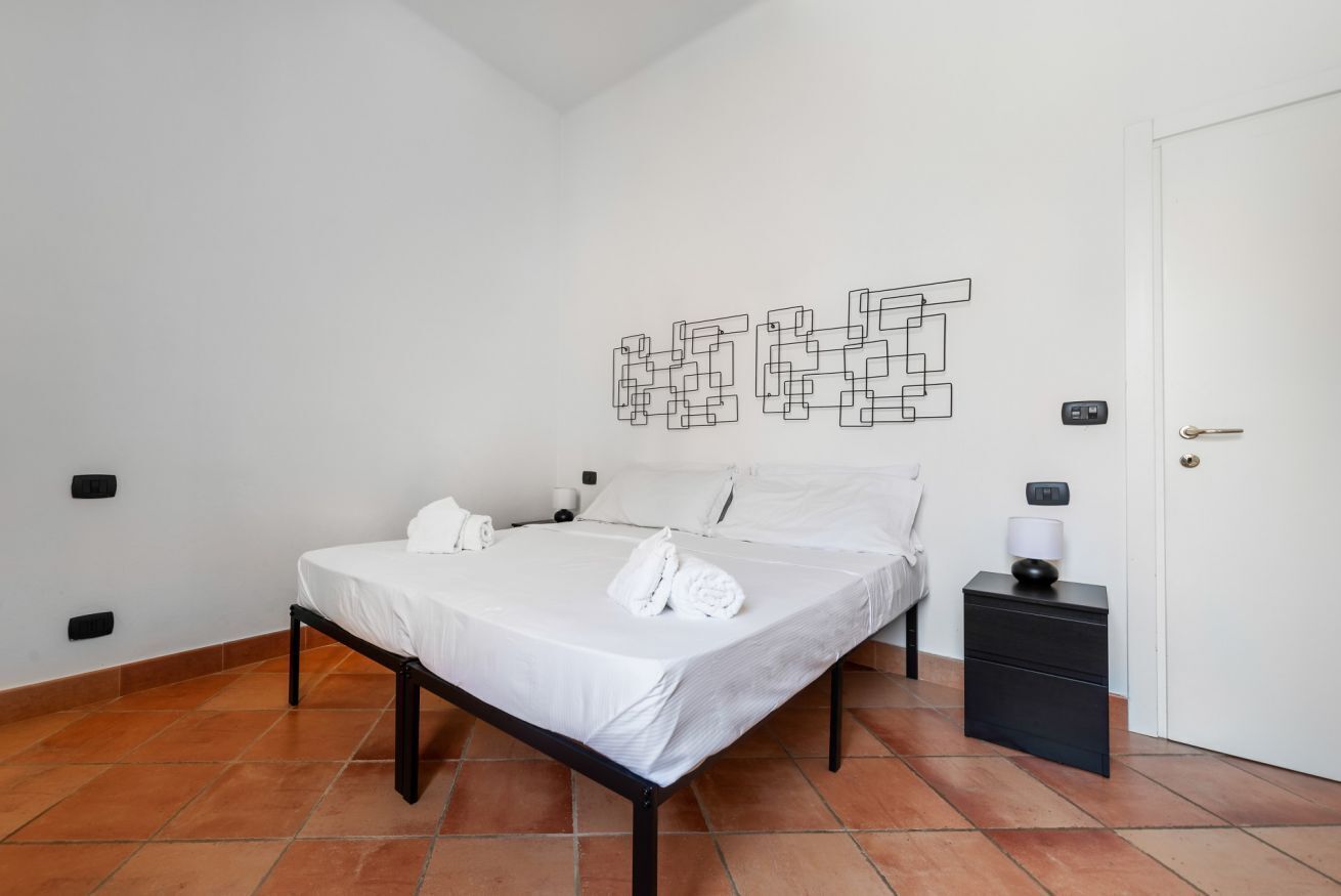 1 bedroom, iron/ironing board, travel crib, WiFi