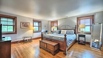 2 bedrooms, desk, iron/ironing board, free WiFi