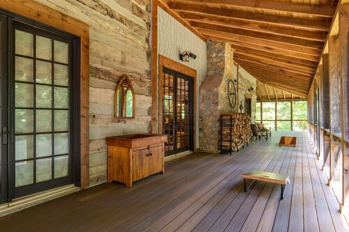 A Bourbon Connoisseur's dream is where you will find Rolling Fork Farm