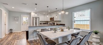 Seascape - Yellow🌼PRIVATE POOL✔️3-MIN WALK to BCH✔️