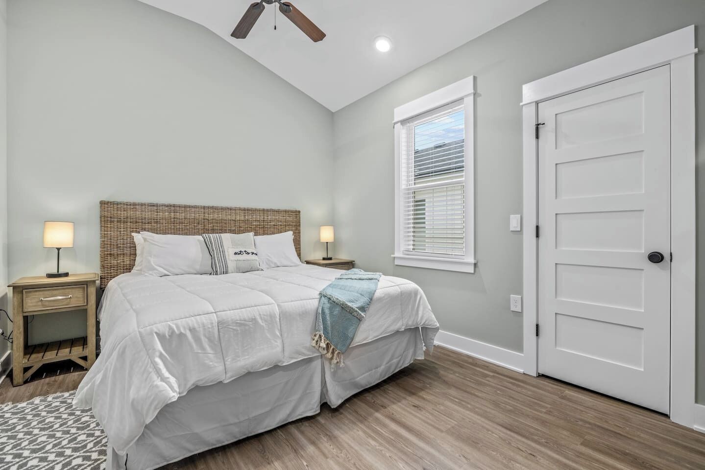 2 bedrooms, iron/ironing board, travel cot, free WiFi