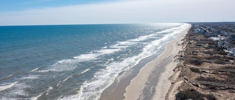 Una playa cerca