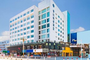 Exterior - Huangjiang Holiday Hotel (Dongguan)