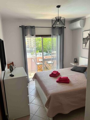 1 Schlafzimmer, Bügeleisen/Bügelbrett, Reisekinderbett, WLAN