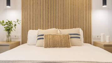 3 slaapkamers, een strijkplank/strijkijzer, gratis wifi, beddengoed