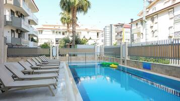 Outdoor pool, sun loungers