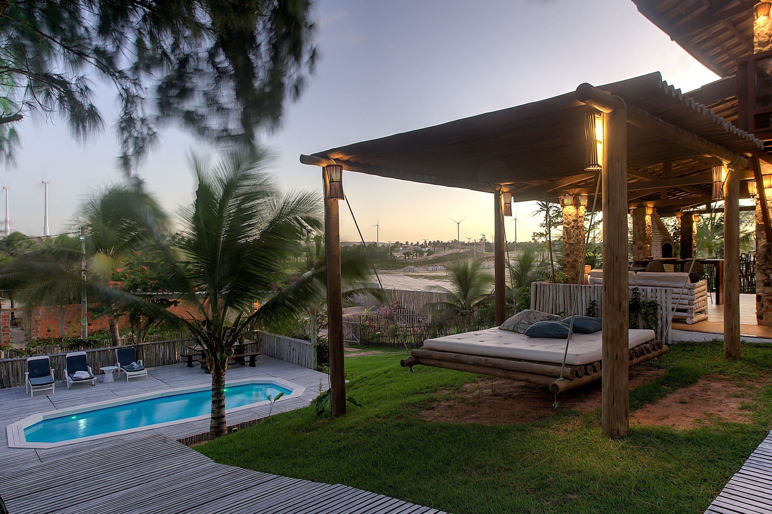 Luksustalo | Uima-allas | Ulkouima-allas