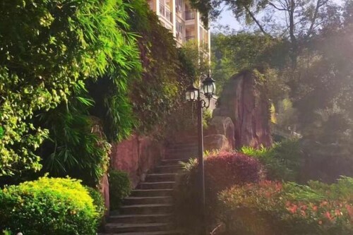 Jinqiu Holiday Hotel