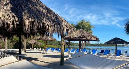 Family friendly condo at Bahama Bay close to Disney 3 beds 2 baths near pools