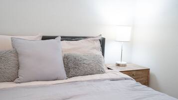 2 bedrooms, desk, free WiFi, bed sheets