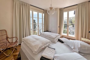 4 chambres, fer et planche Ă repasser, Wi-Fi, draps fournis