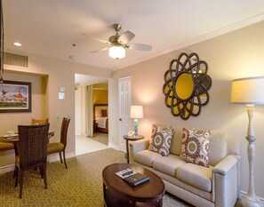 Living area - Beautiful Condo in Conorado! (Coronado)