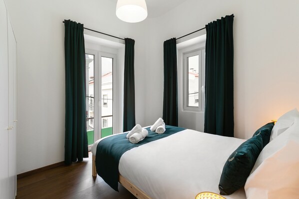 2 chambres, fer et planche à repasser, lit parapluie, accès Internet