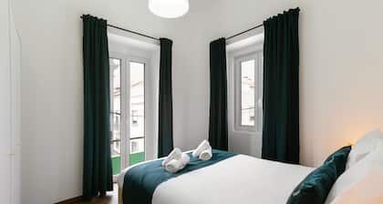 Old Town House - Peniche City Center