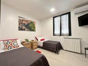 3 chambres, fer et planche à repasser, Wi-Fi, literie fournie