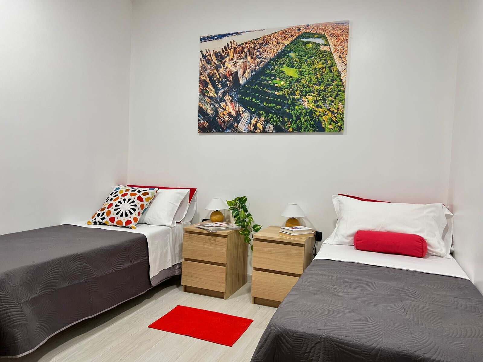 3 多间卧室、熨斗/熨衣板、WiFi、床单