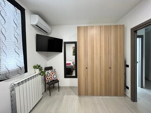 3 chambres, fer et planche à repasser, Wi-Fi, literie fournie
