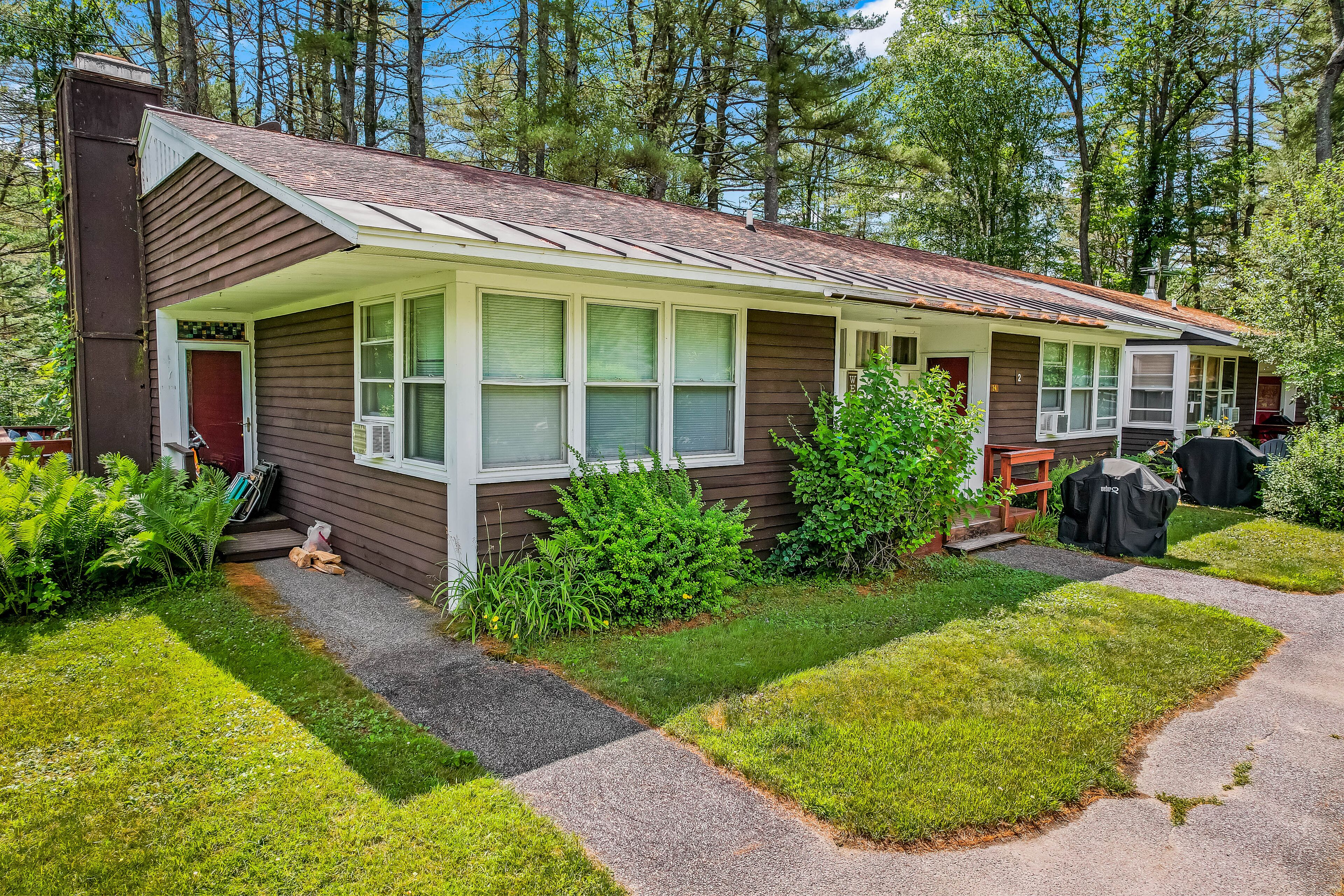 Condo with private community beach/pond access - on-site tennis & golf nearby