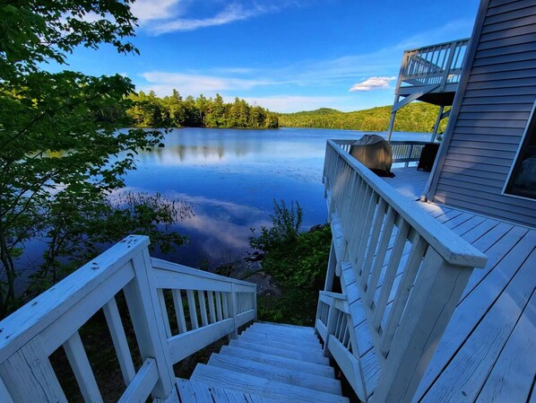 Property grounds - Waterfront Ski Resort Cottage, Arcade Game, Winter Sanctuary (Springfield)