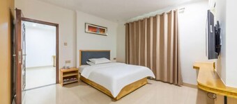 Huiyue Fashion Apartment