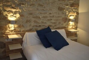 3 dormitorios, cuna de viaje, wifi gratis y ropa de cama