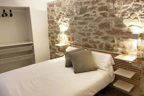 3 dormitorios, cuna de viaje, wifi gratis y ropa de cama