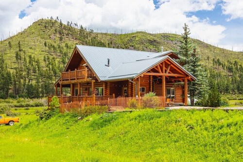 Wildflower Retreat